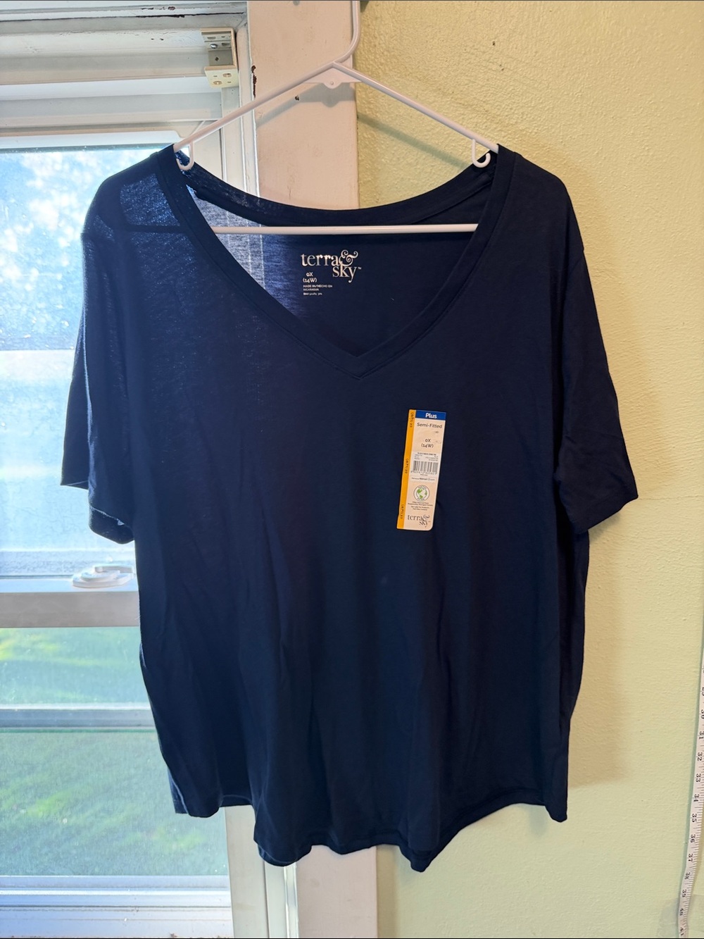 Terra & Sky Navy V-Neck Short Sleeve Tee